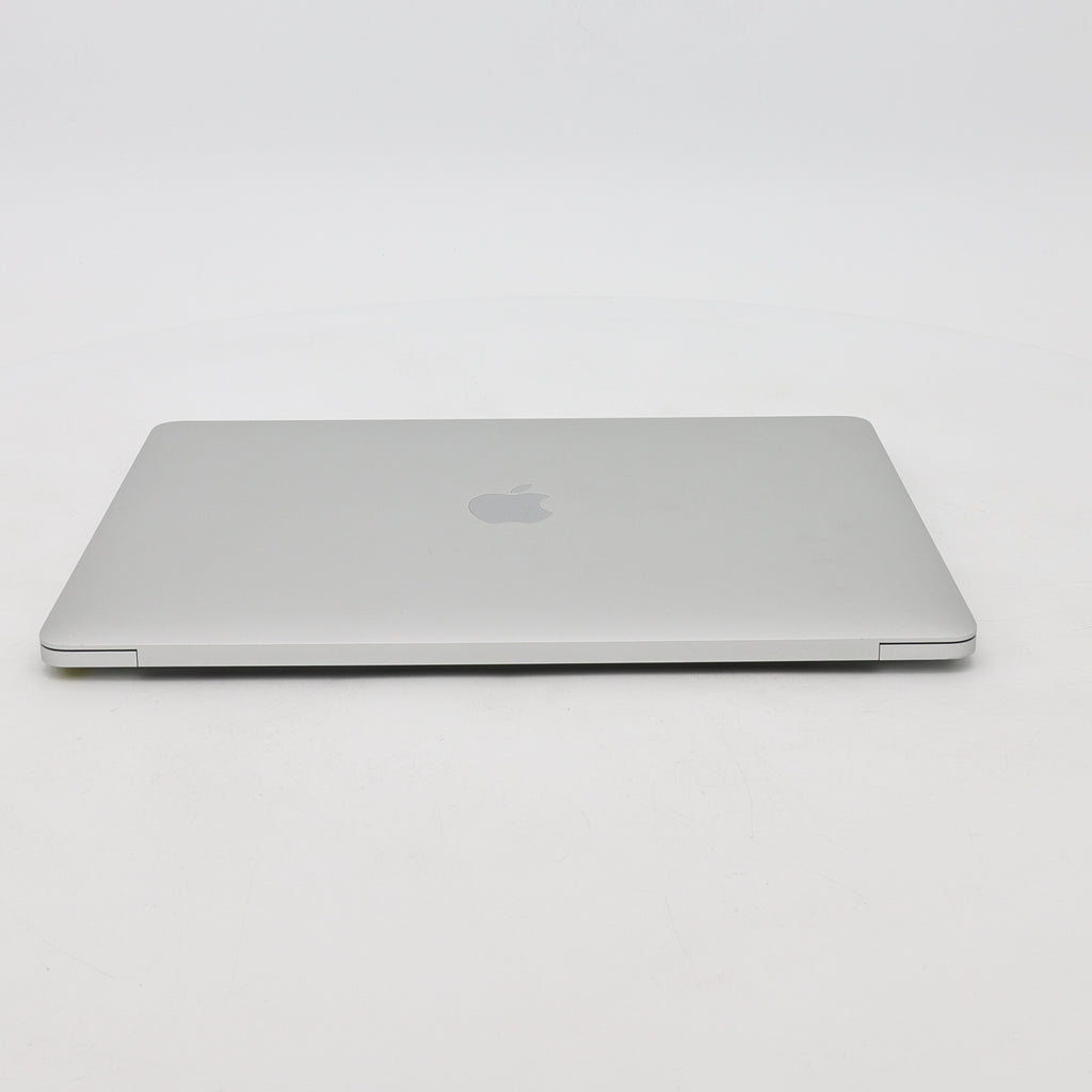 99新 Apple MacBook Pro 22年 13寸 M2（8+10核） 8G RAM 512G SSD 銀色
