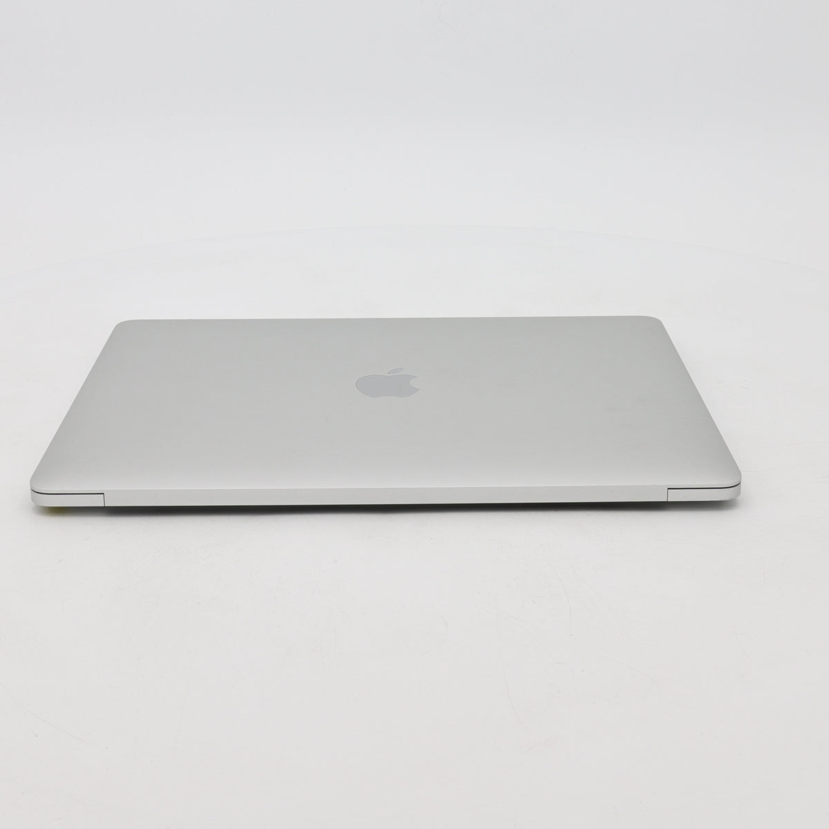 99新 Apple MacBook Pro 22年 13寸 M2（8+10核） 8G RAM 512G SSD 銀色
