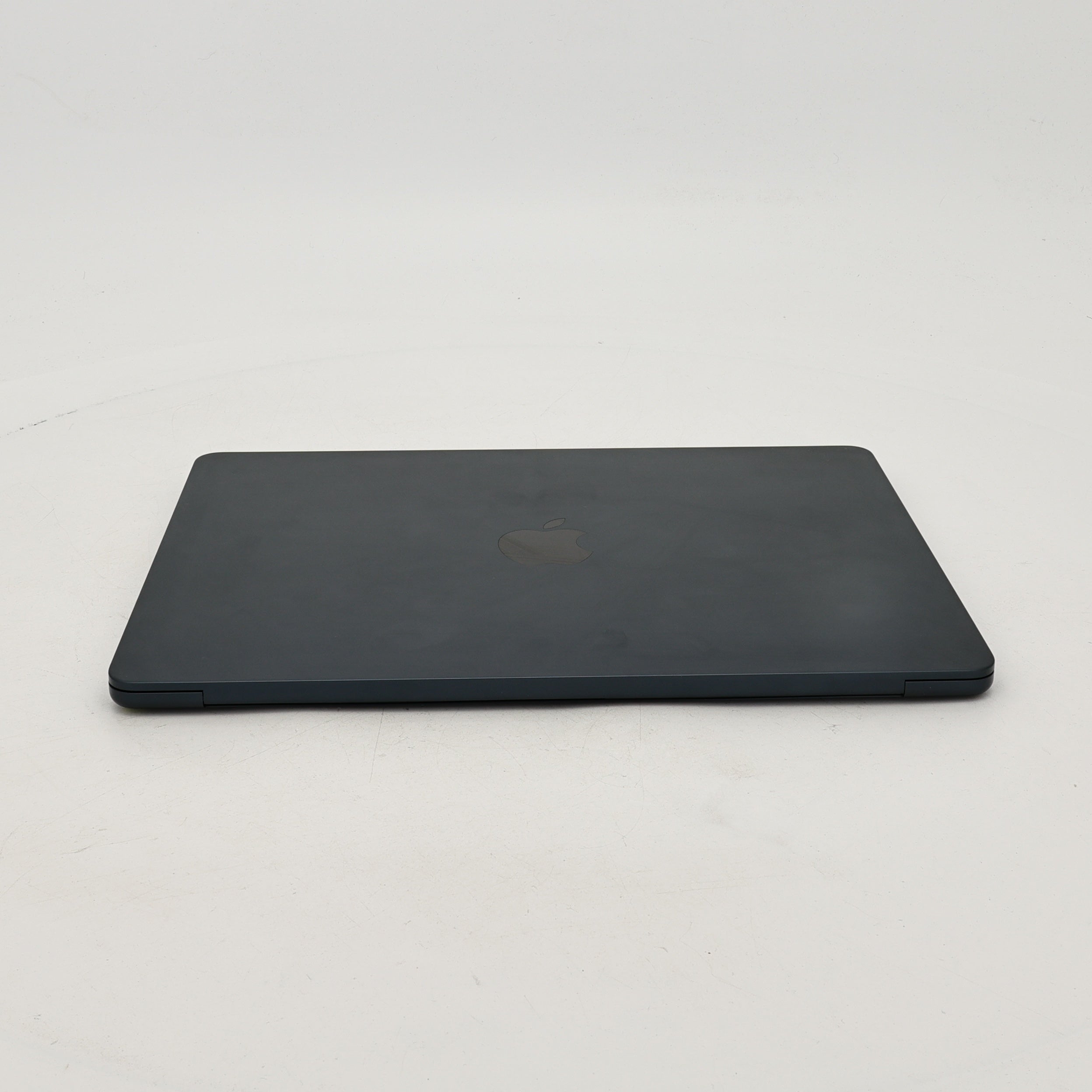 95新 Apple MacBook Air 22年 13寸 M2（8+8核） 16G RAM 256G SSD 午夜色
