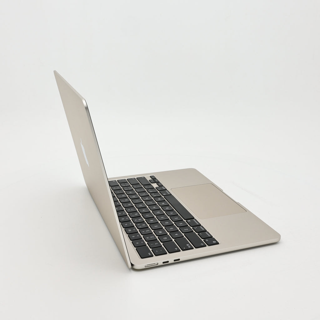 95新 Apple MacBook Air 22年 13寸 M2（8+10核） 8G RAM 512G SSD 星光色