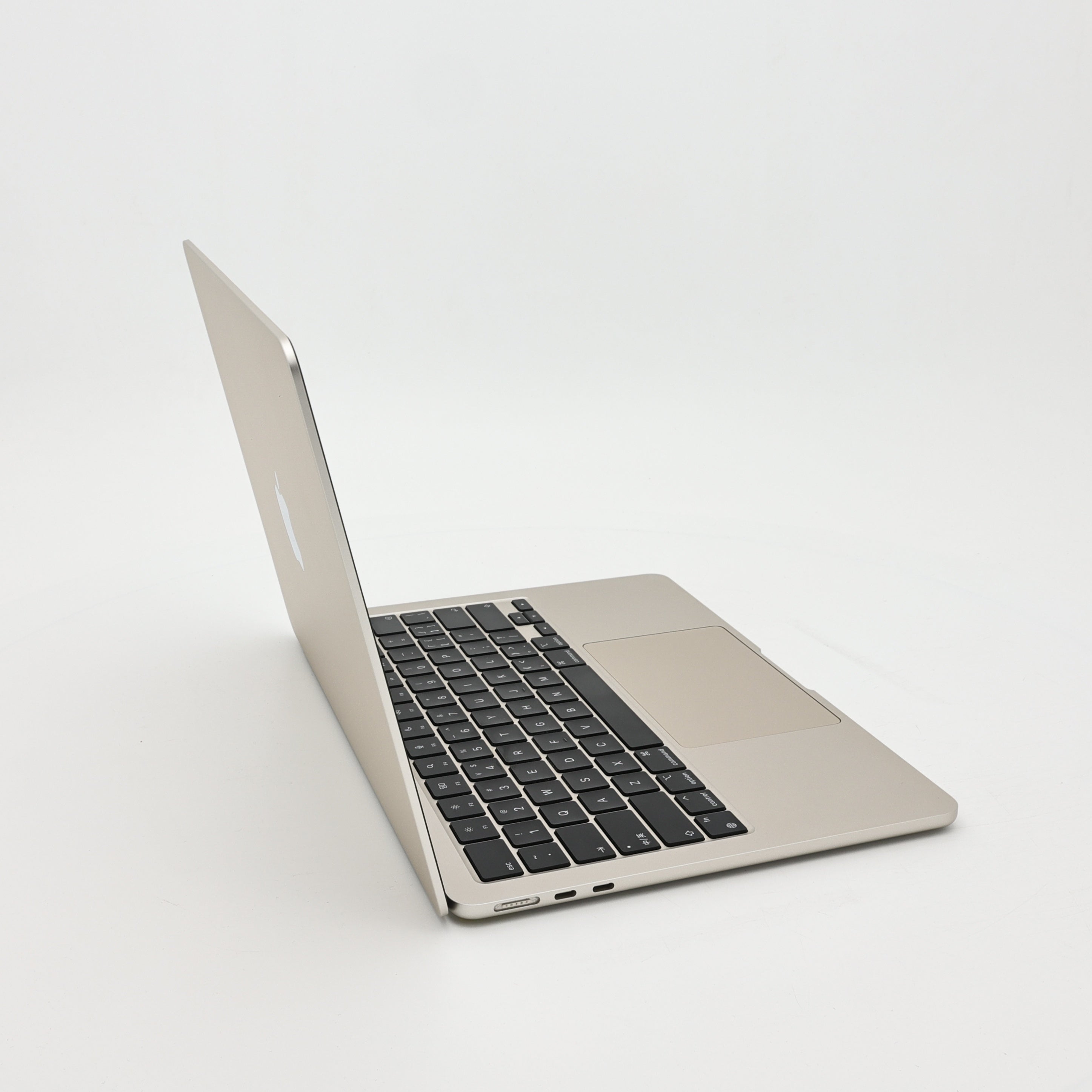 95新 Apple MacBook Air 22年 13寸 M2（8+10核） 8G RAM 512G SSD 星光色