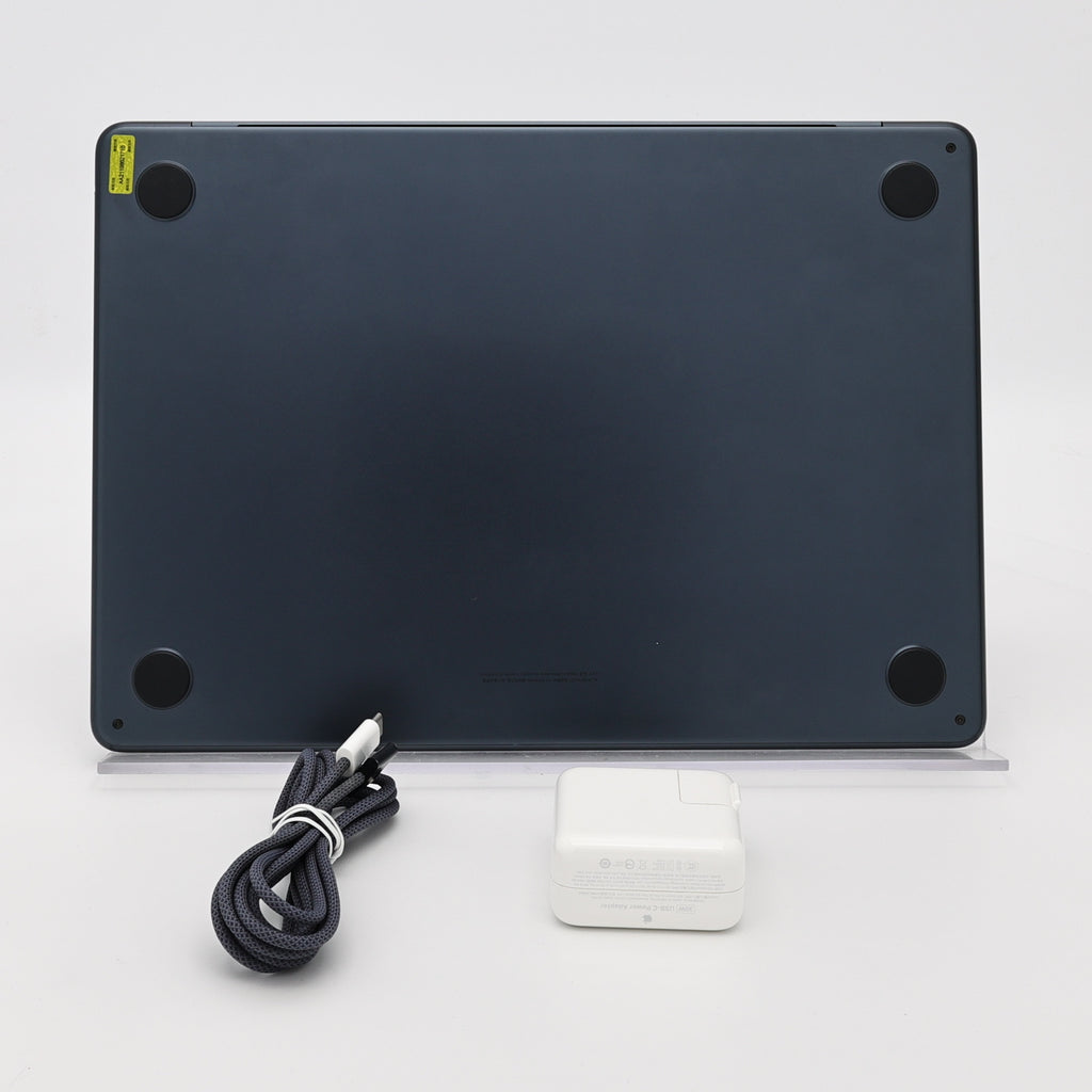 95新 Apple MacBook Air 24年 13寸 M3（8+8核） 8G RAM 256G SSD 午夜色