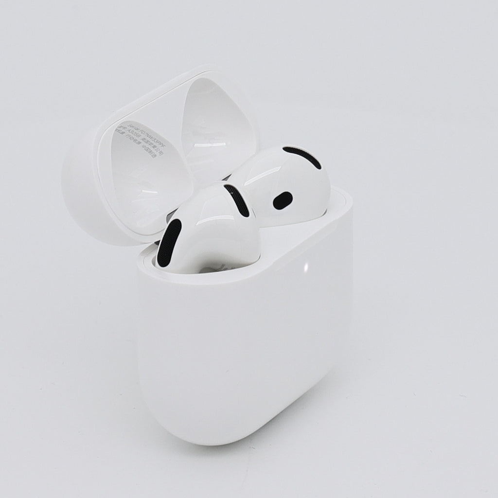 99新 Apple AirPods 4 (不支持主动降噪) 白色