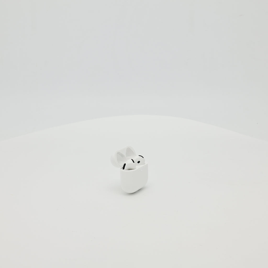 99新 Apple AirPods 4 (不支持主动降噪) 白色