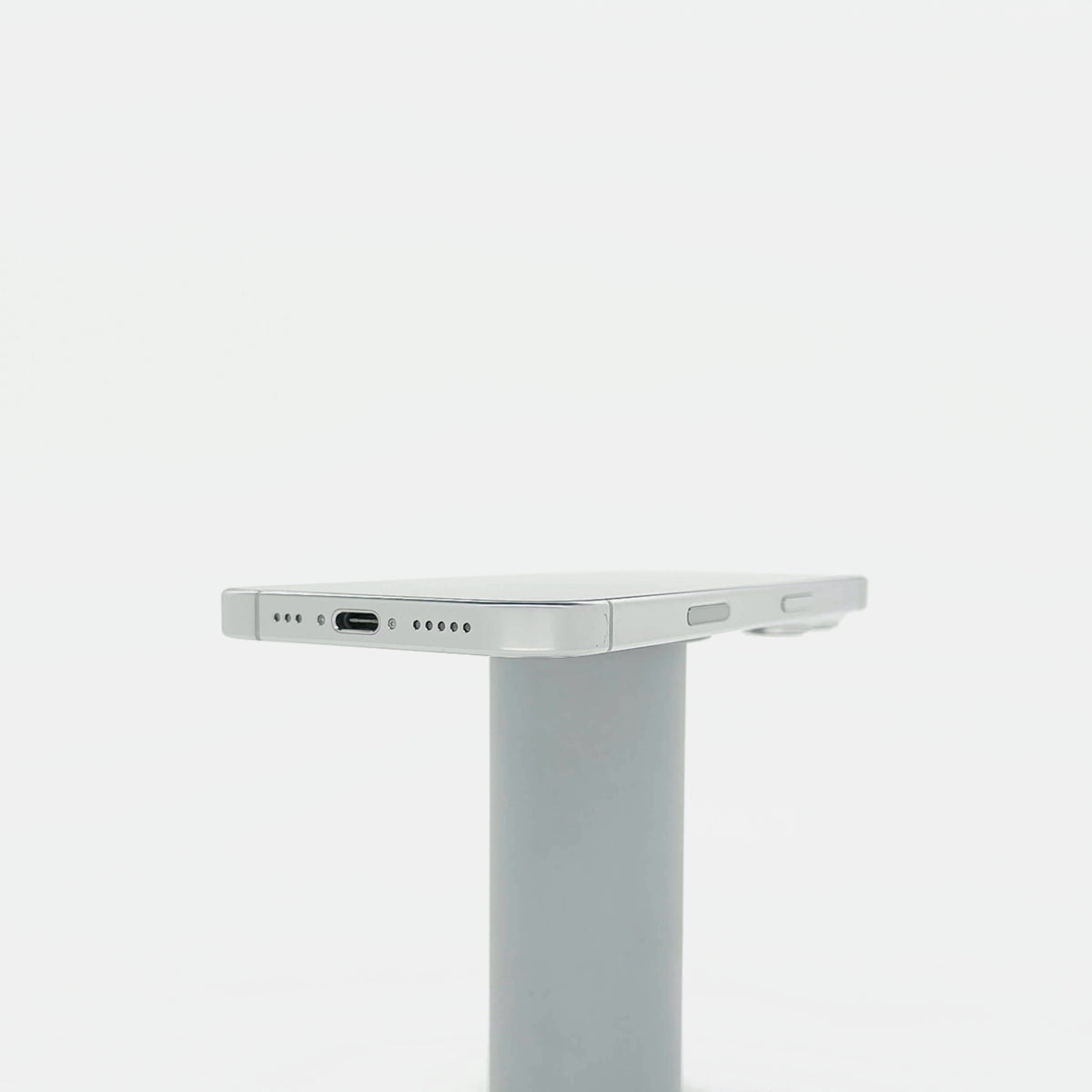 95新 Apple iPhone 16 Pro 128G 白色鈦金屬 中國大陸版
