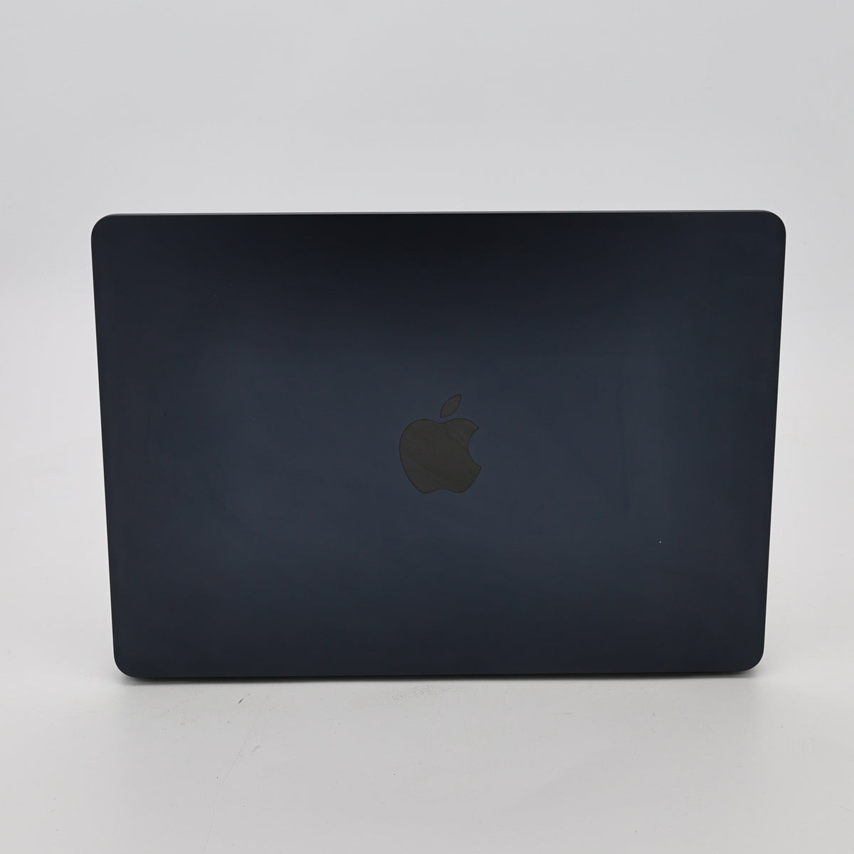 95新 Apple MacBook Air 22年 13寸 M2（8+10核） 8G RAM 256G SSD 午夜色