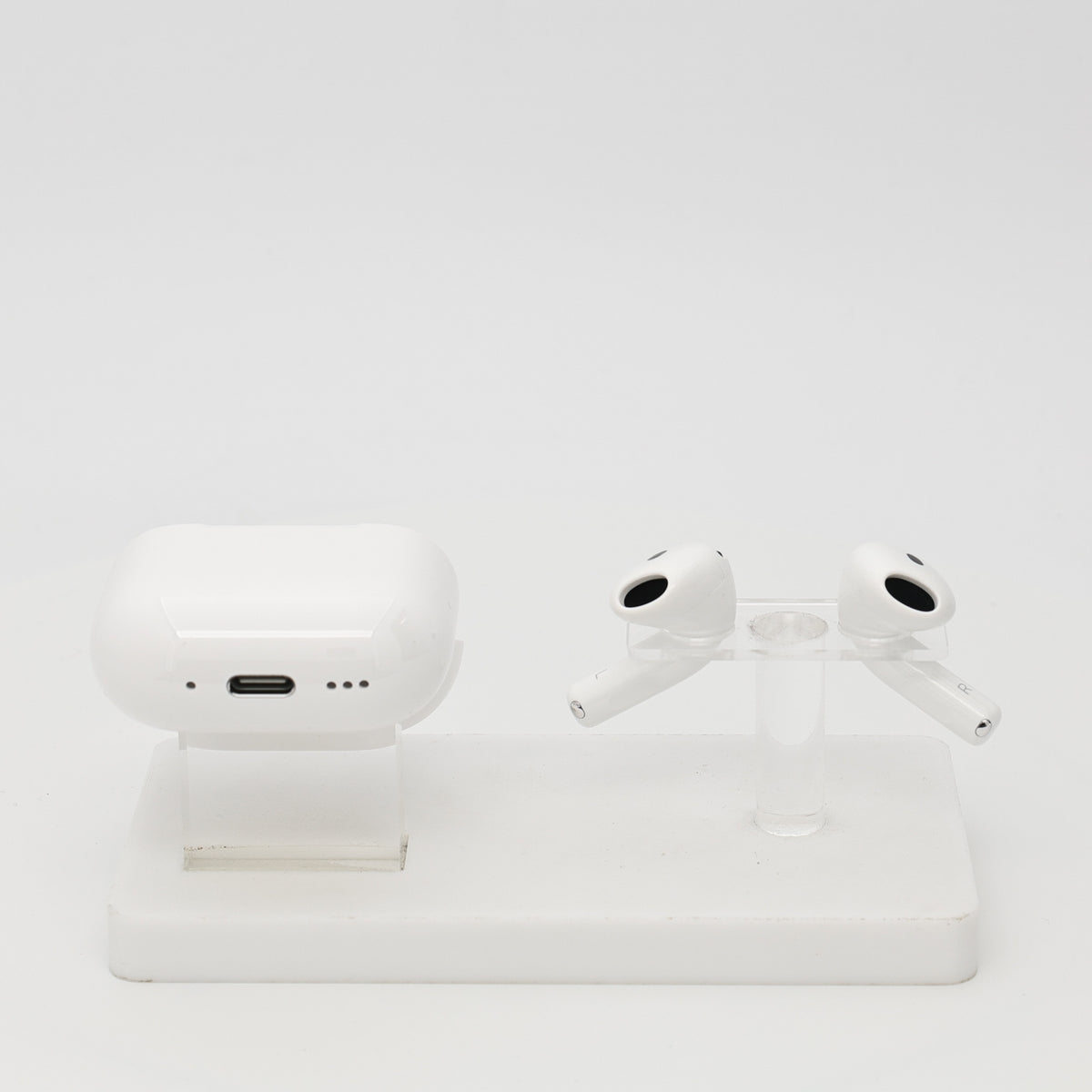 99新 Apple AirPods 5 白色
