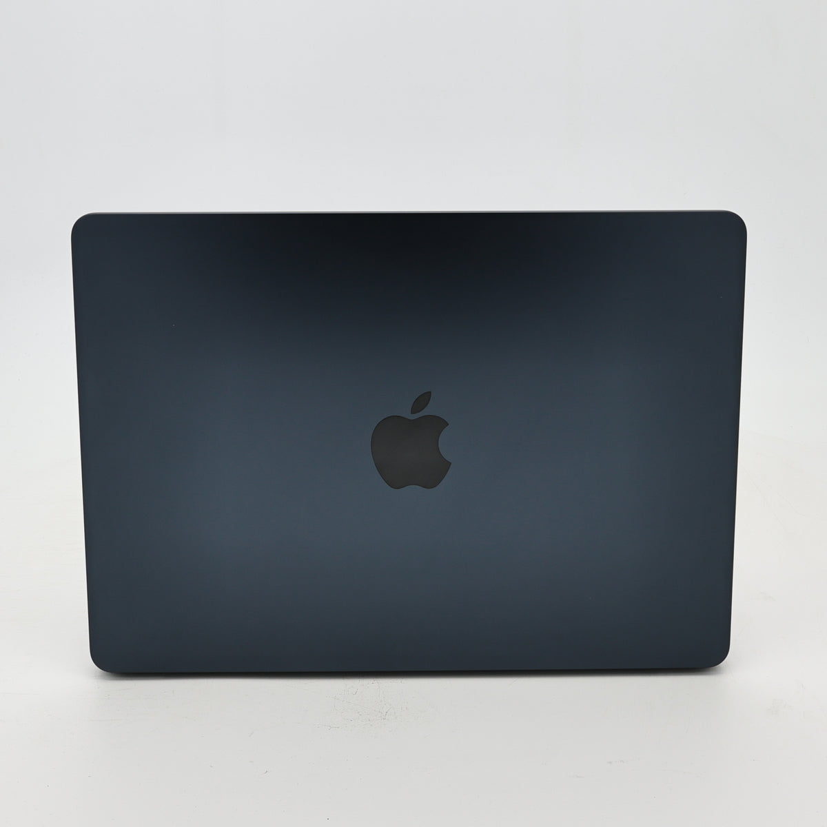 95新 Apple MacBook Air 24年 13寸 M3（8+8核） 8G RAM 256G SSD 午夜色