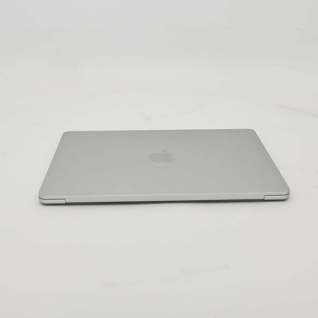 99新 Apple MacBook Air 22年 13寸 M2（8+10核） 8G RAM 512G SSD 銀色
