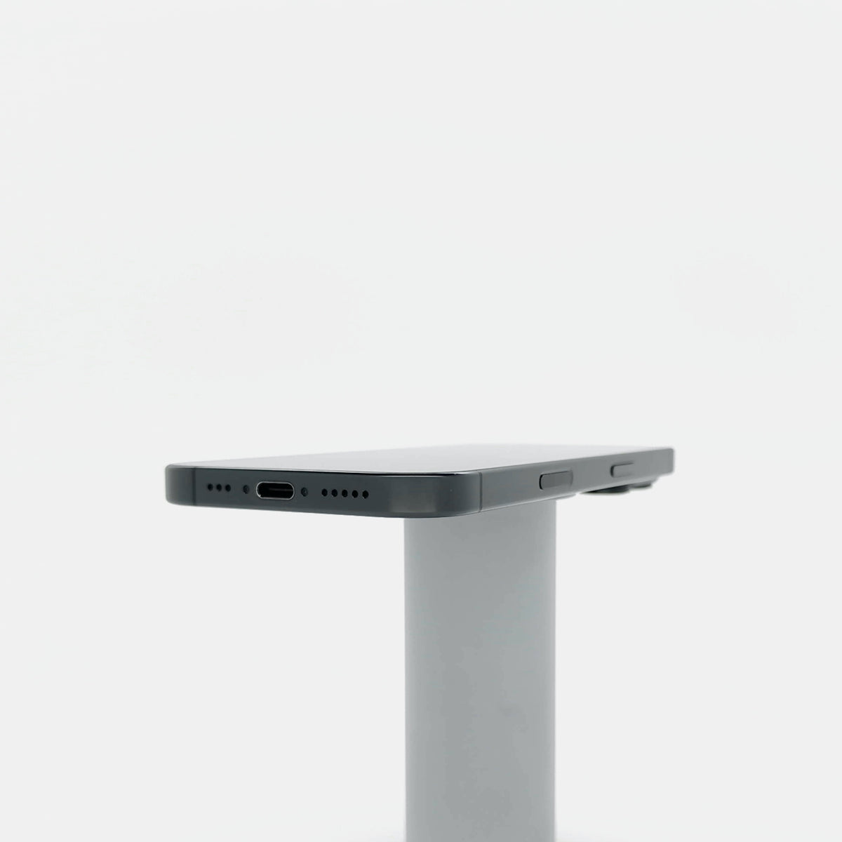 95新 Apple iPhone 16 Pro 128G 黑色鈦金屬 中國大陸版