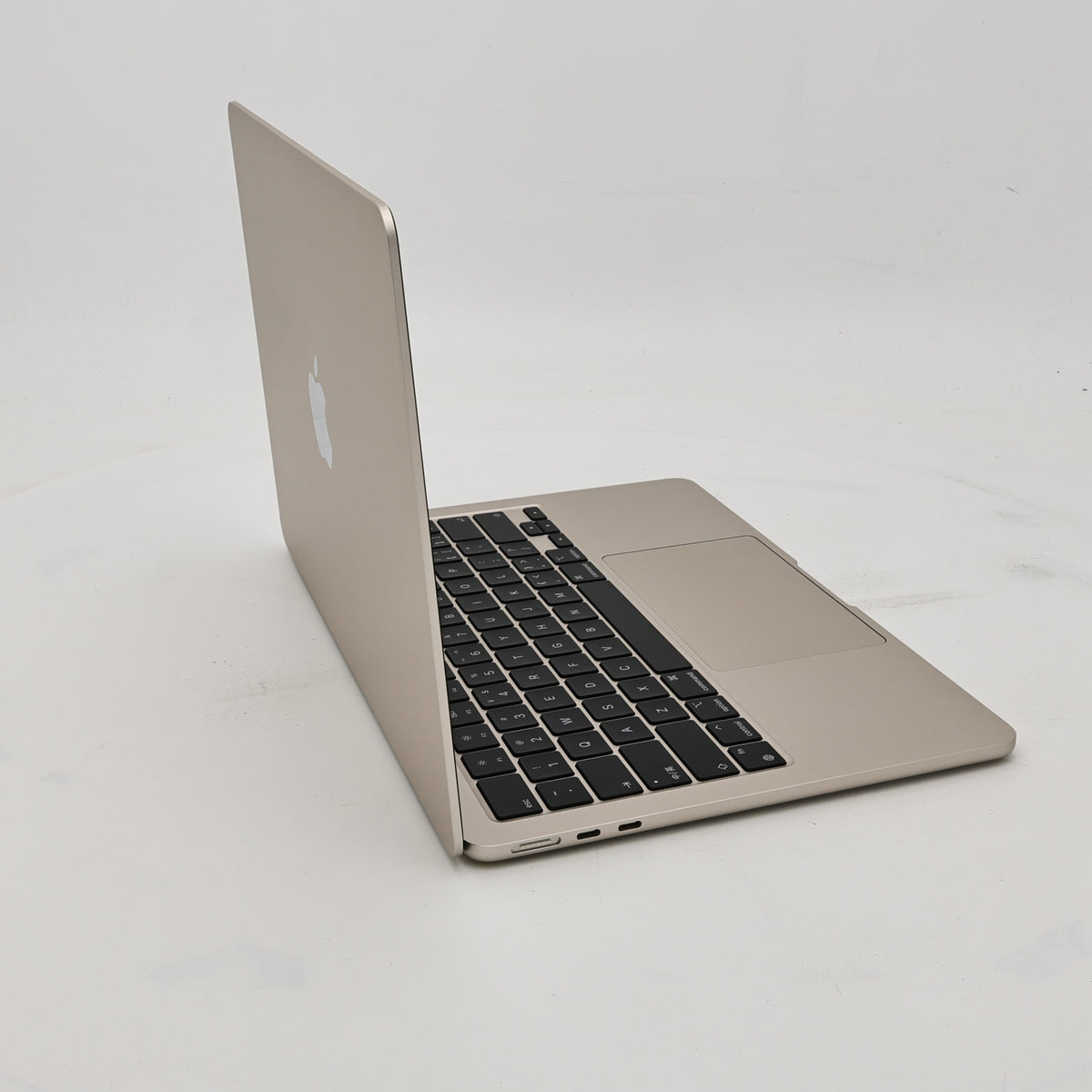 99新 Apple MacBook Air 24年 13寸 M3（8+8核） 8G RAM 256G SSD 星光色