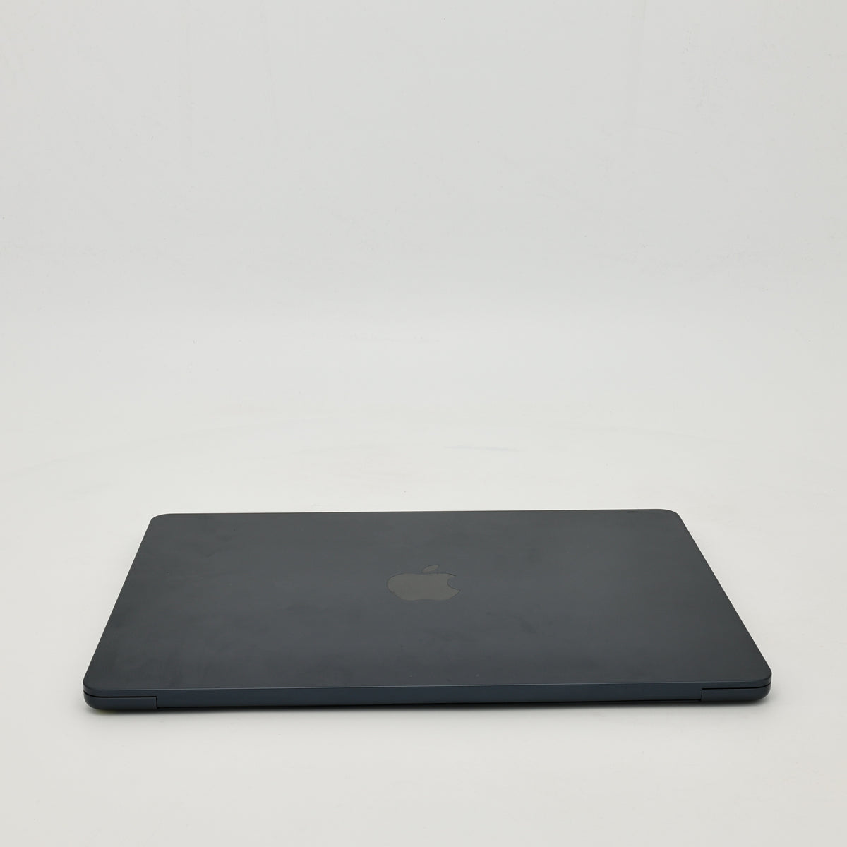 99新 Apple MacBook Air 24年 13寸 M3（8+8核） 8G RAM 256G SSD 午夜色