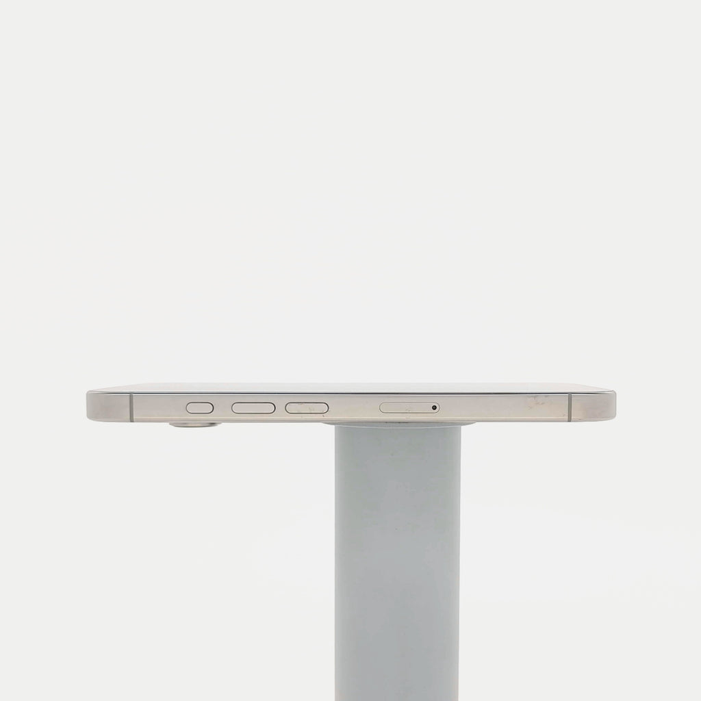 95新 Apple iPhone 16 Pro 256G 原色鈦金屬 中國大陸版