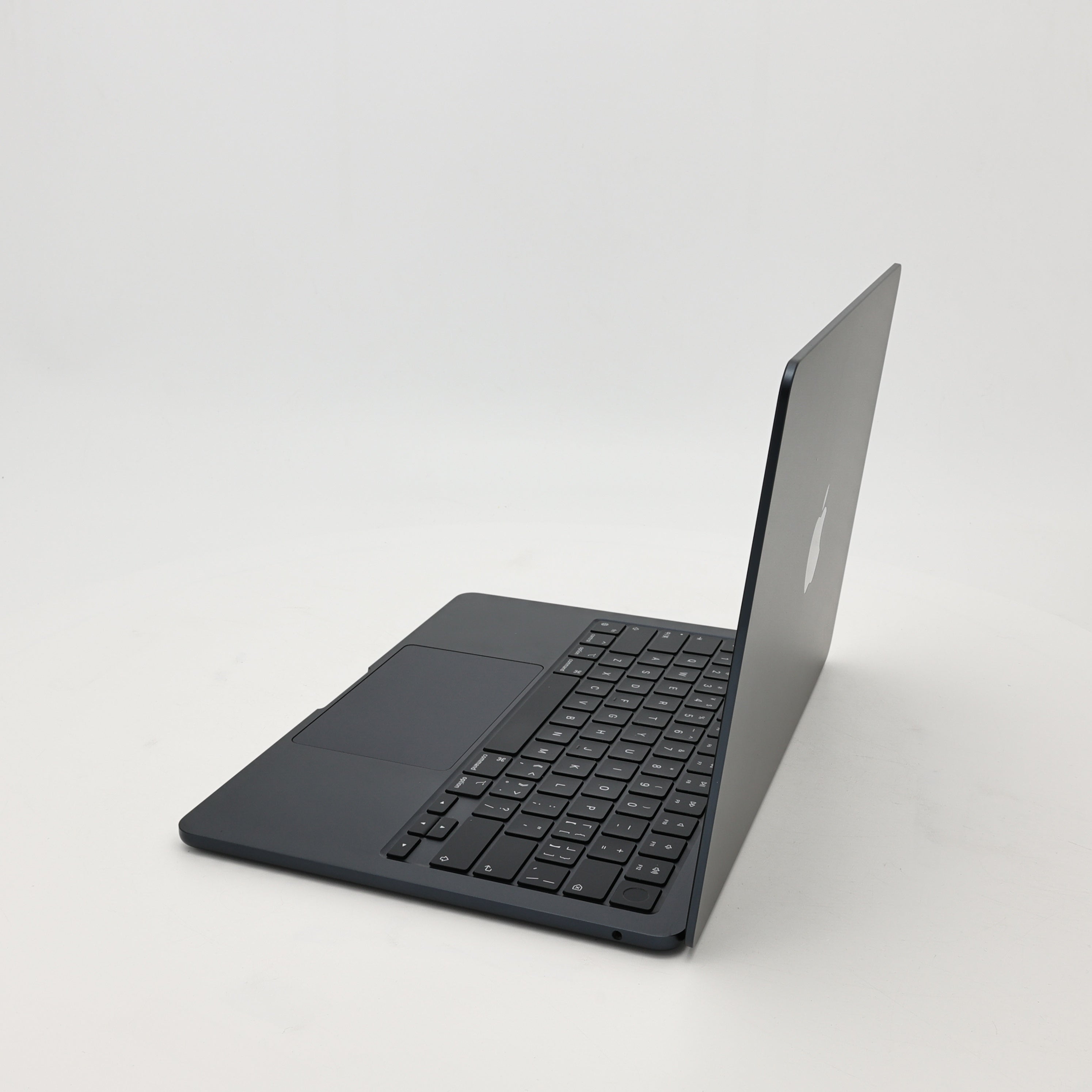 99新 Apple MacBook Air 22年 13寸 M2（8+8核） 8G RAM 256G SSD 午夜色