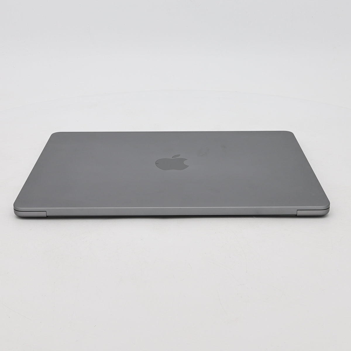 99新 Apple MacBook Air 22年 13寸 M2（8+8核） 8G RAM 256G SSD 深空灰色