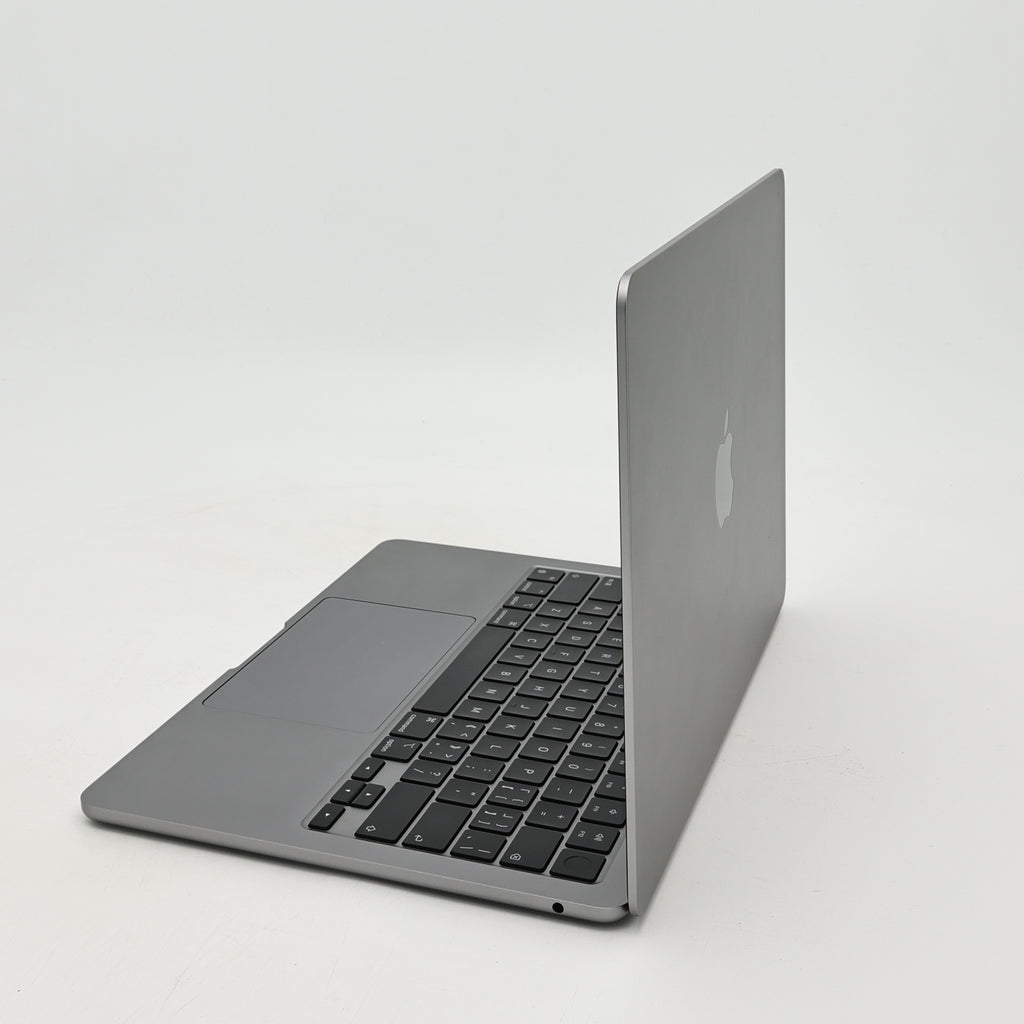 95新 Apple MacBook Air 22年 13寸 M2（8+8核） 8G RAM 256G SSD 深空灰色