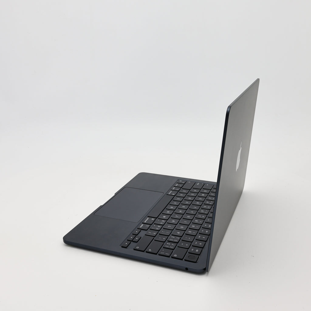 99新 Apple MacBook Air 24年 13寸 M3（8+8核） 8G RAM 256G SSD 午夜色