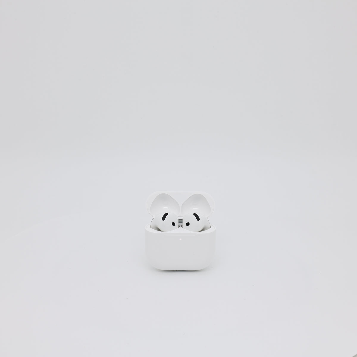 99新 Apple AirPods 5 白色
