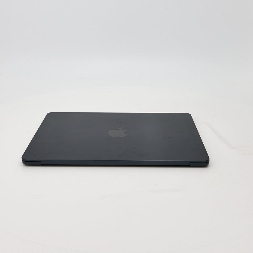 95新 Apple MacBook Air 22年 13寸 M2（8+8核） 8G RAM 256G SSD 午夜色