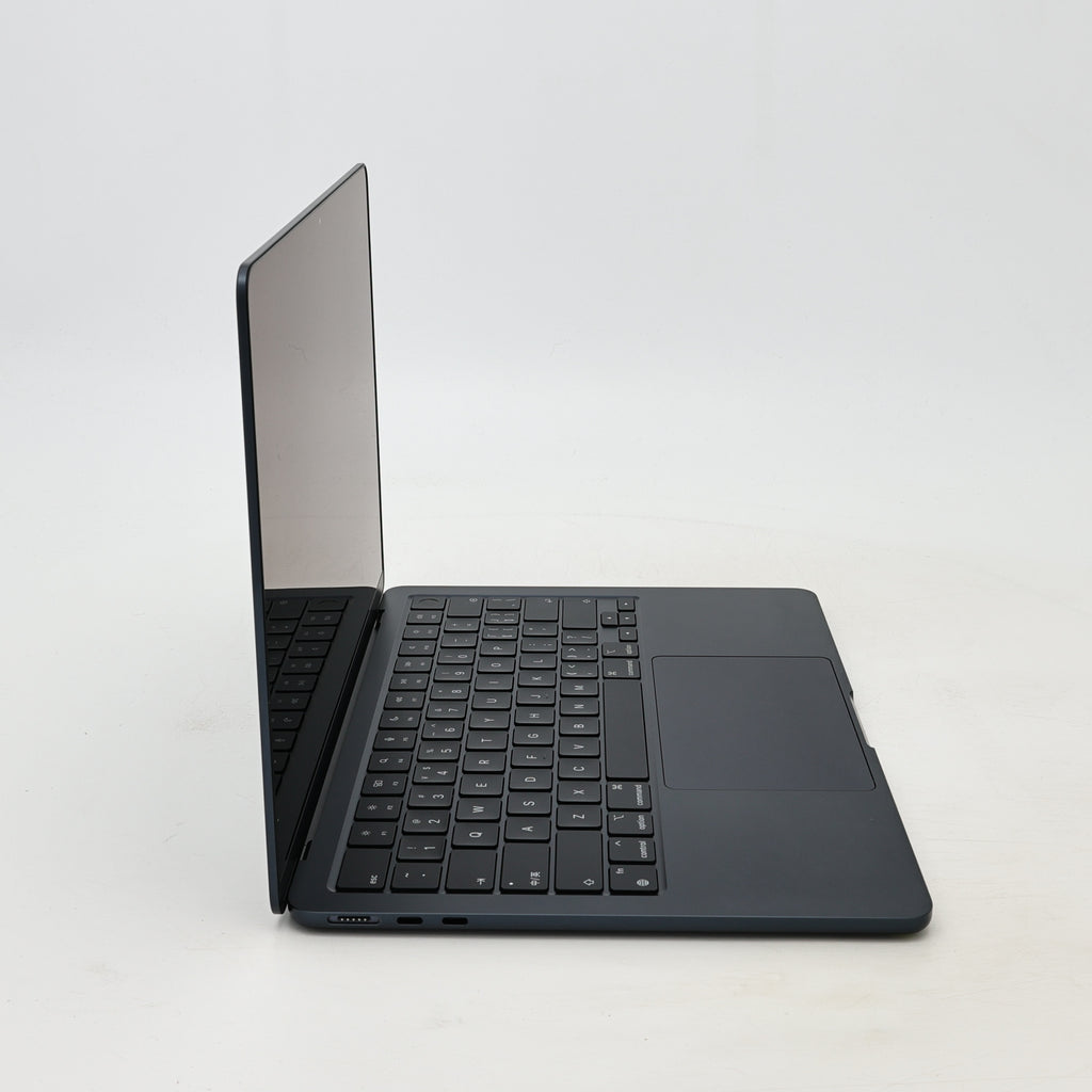95新 Apple MacBook Air 24年 13寸 M3（8+8核） 8G RAM 256G SSD 午夜色
