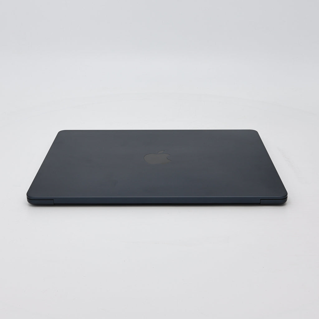 95新 Apple MacBook Air 22年 13寸 M2（8+8核） 8G RAM 256G SSD 午夜色