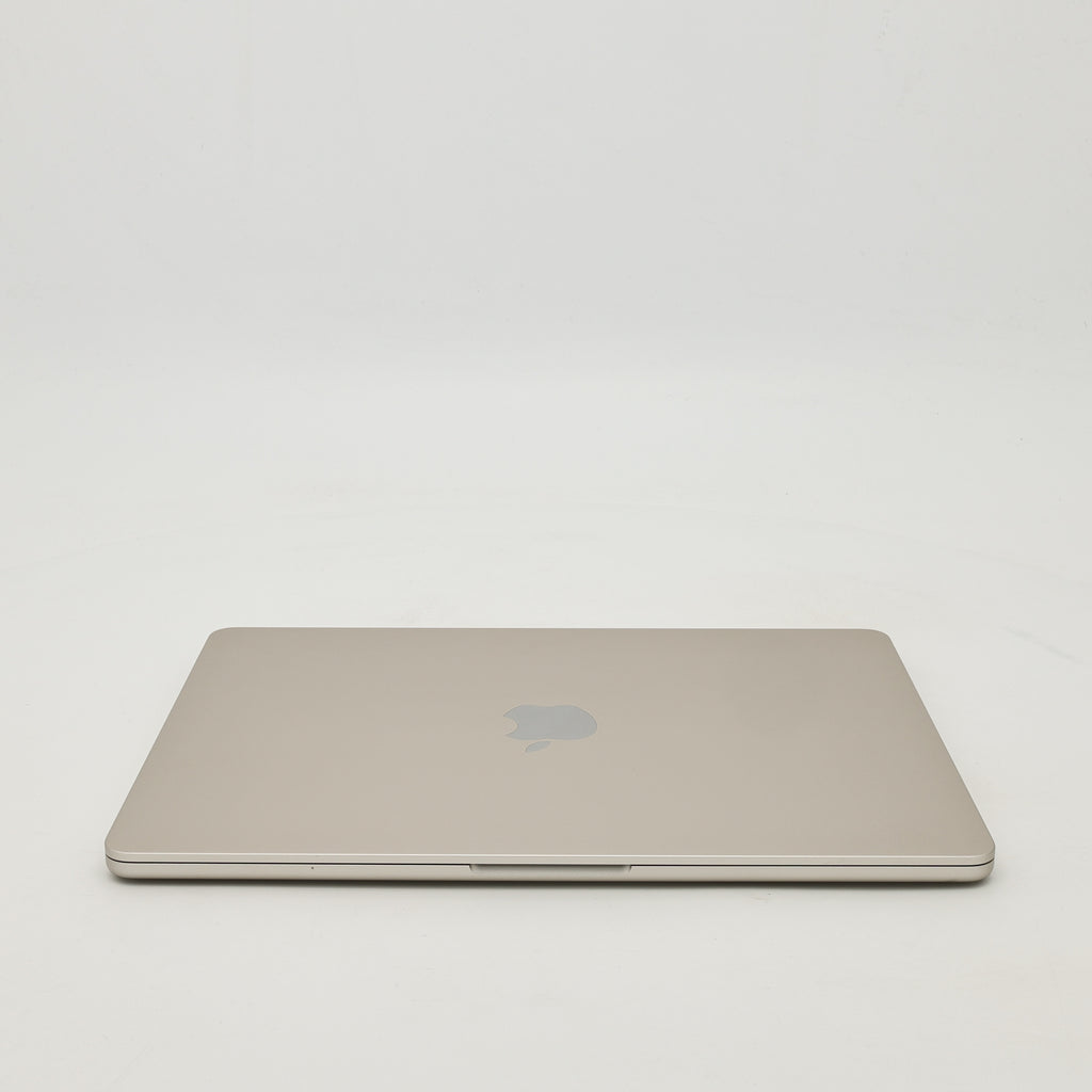 95新 Apple MacBook Air 22年 13寸 M2（8+8核） 8G RAM 256G SSD 星光色