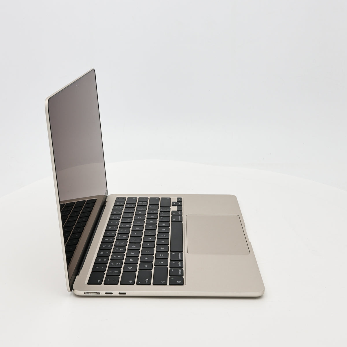 95新 Apple MacBook Air 24年 13寸 M3（8+8核） 8G RAM 256G SSD 星光色