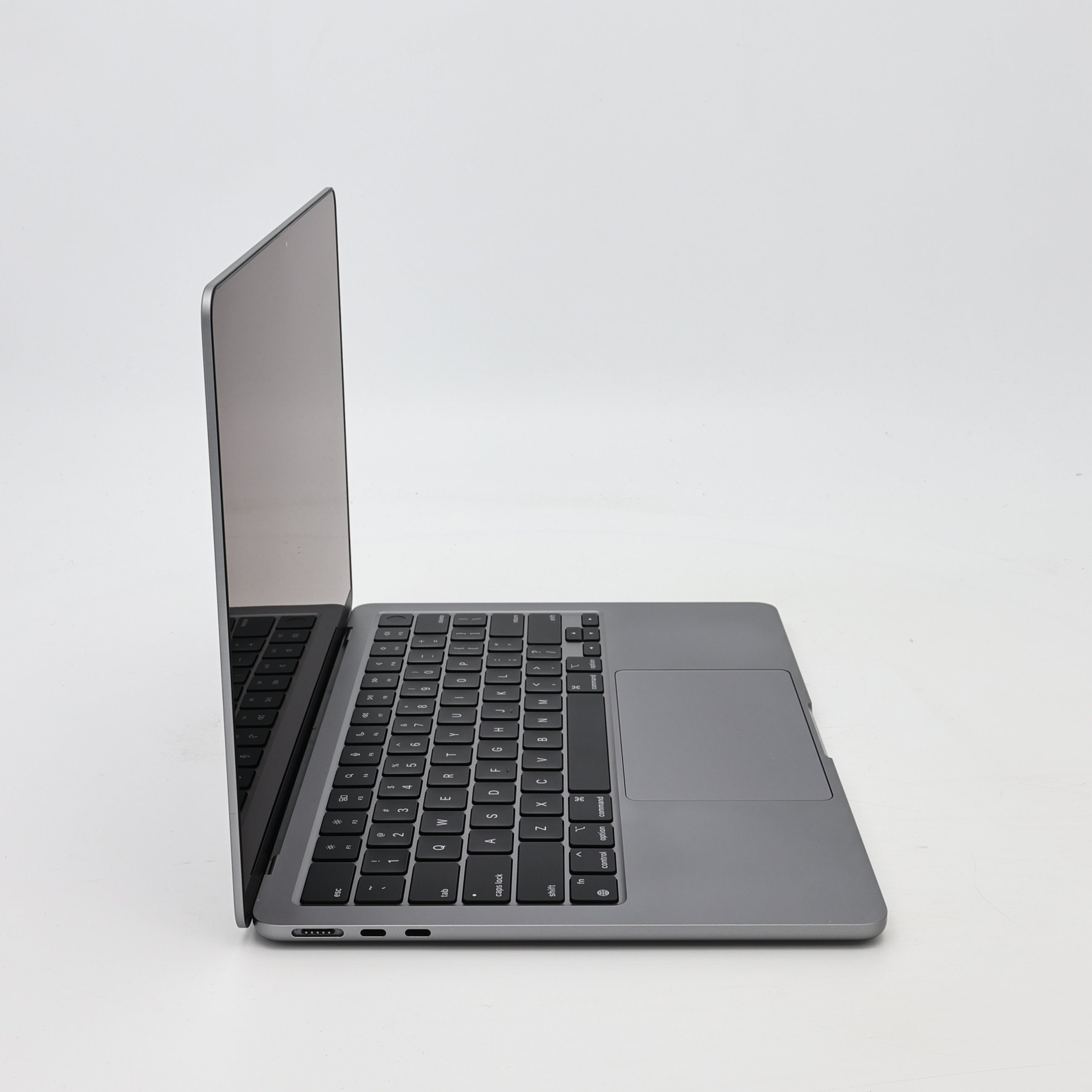 95新 Apple MacBook Air 22年 13寸 M2（8+8核） 8G RAM 256G SSD 深空灰色