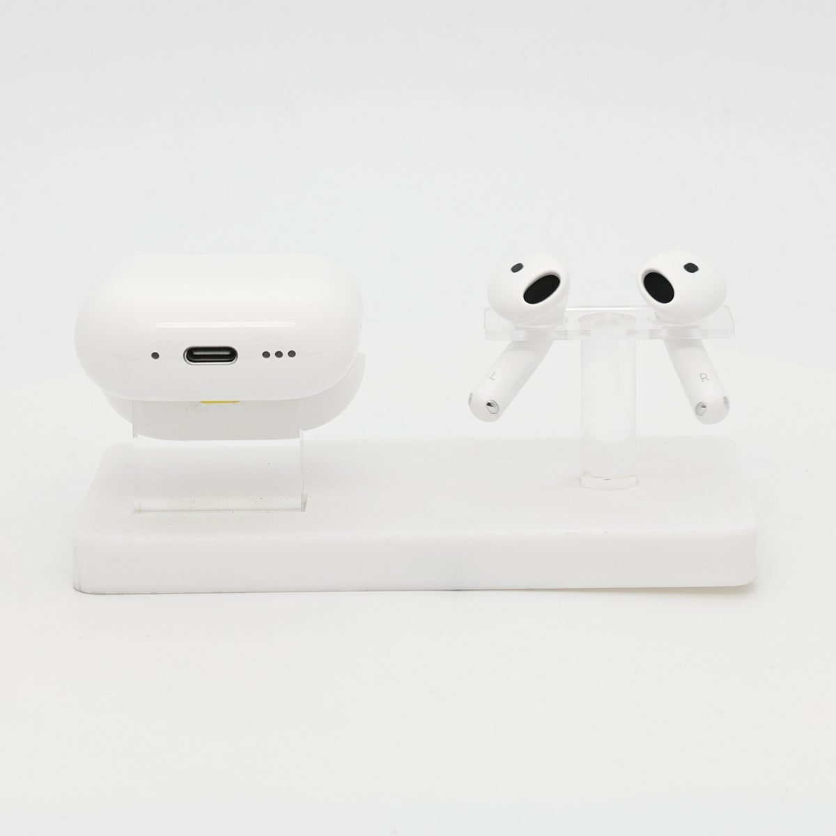 99新 Apple AirPods 4 (支持主動降噪) 白色