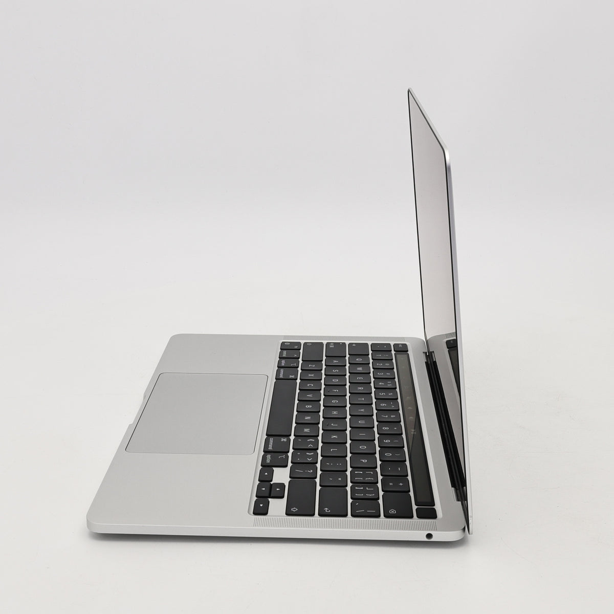 95新 Apple MacBook Pro 22年 13寸 M2（8+10核） 8G RAM 512G SSD 銀色