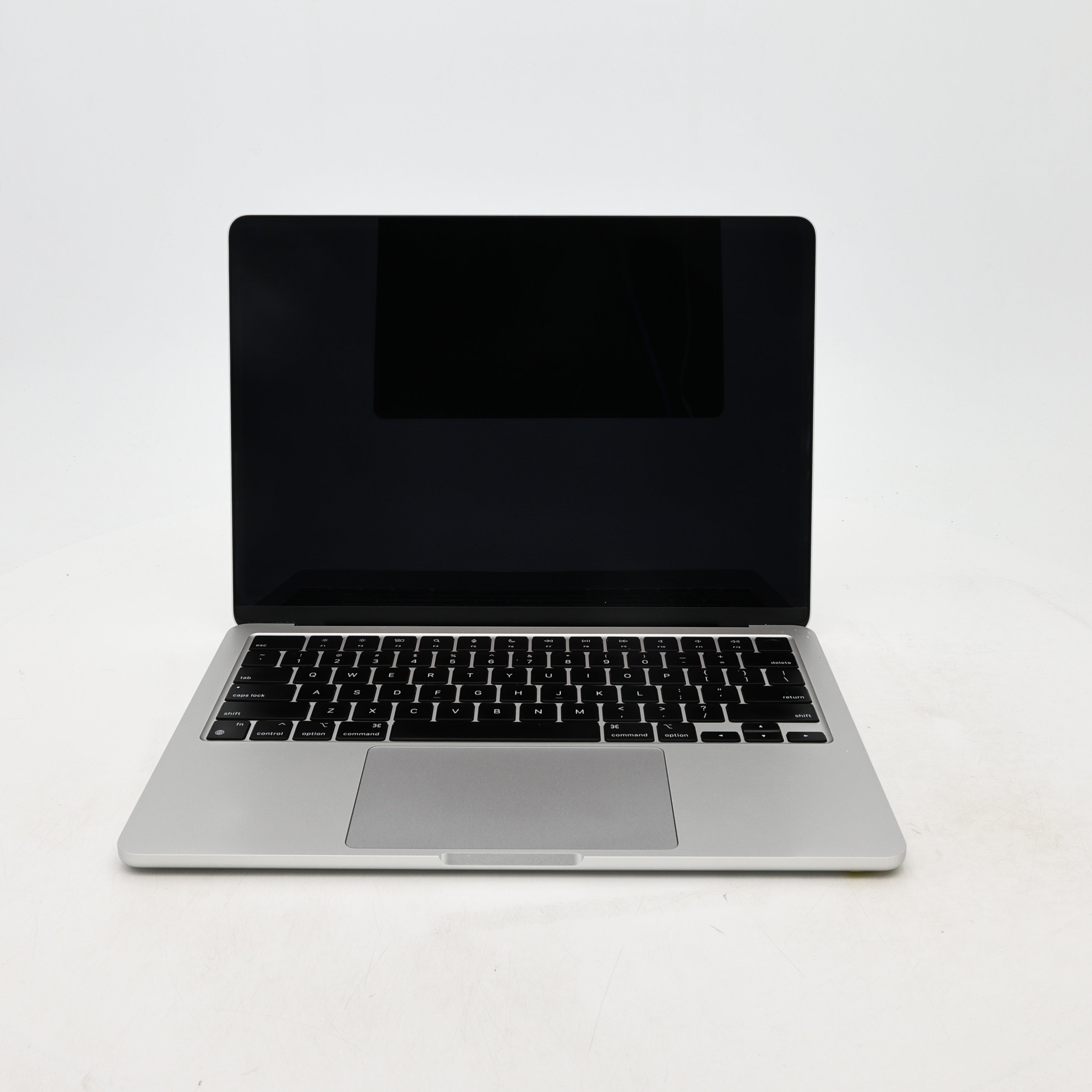 95新 Apple MacBook Air 22年 13寸 M2（8+8核） 8G RAM 256G SSD 銀色
