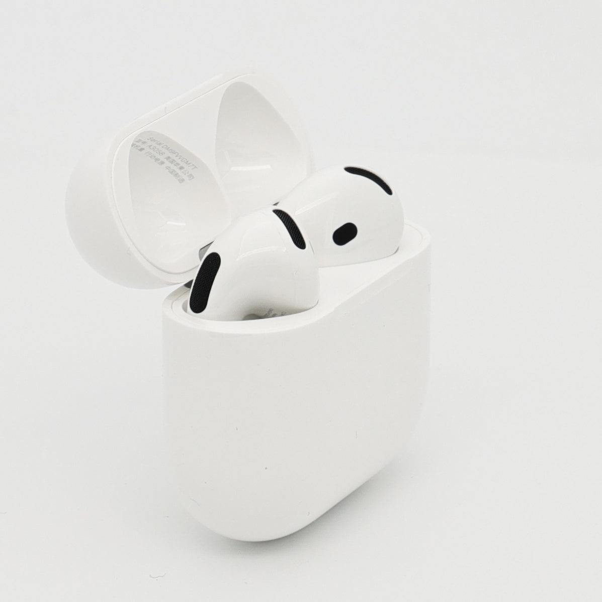 99新 Apple AirPods 4 (不支持主動降噪) 白色