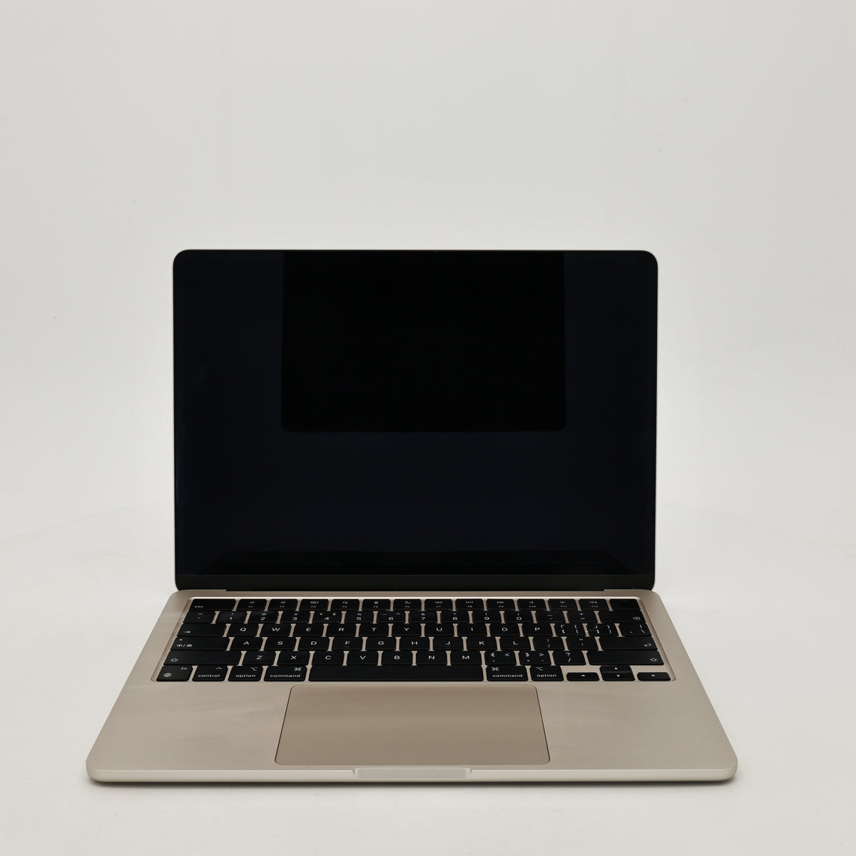 95新 Apple MacBook Air 22年 13寸 M2（8+10核） 8G RAM 512G SSD 銀色