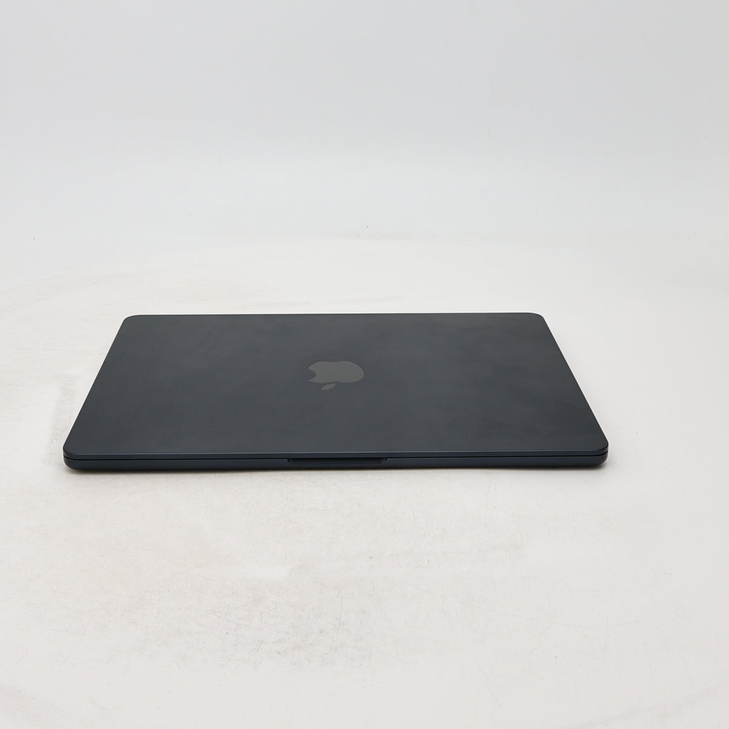 95新 Apple MacBook Air 22年 13寸 M2（8+8核） 8G RAM 256G SSD 午夜色