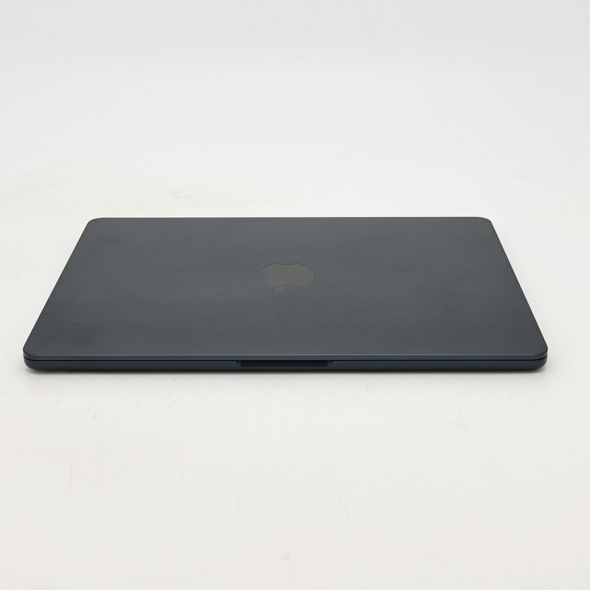 99新 Apple MacBook Air 22年 13寸 M2（8+8核） 8G RAM 256G SSD 午夜色