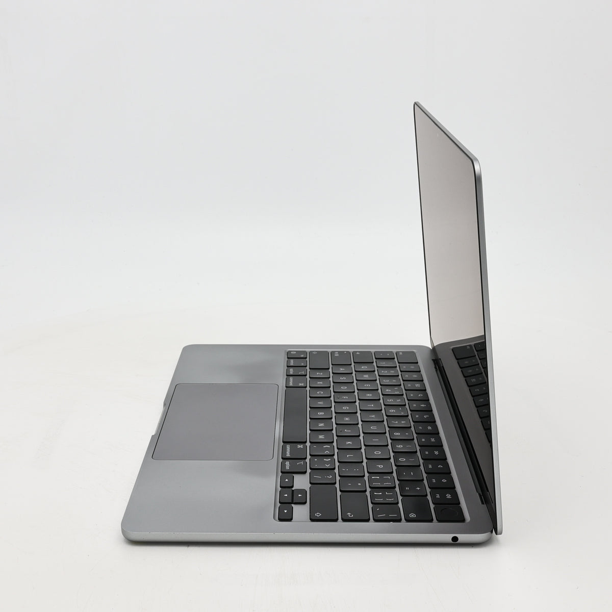 95新 Apple MacBook Air 22年 13寸 M2（8+8核） 8G RAM 256G SSD 深空灰色