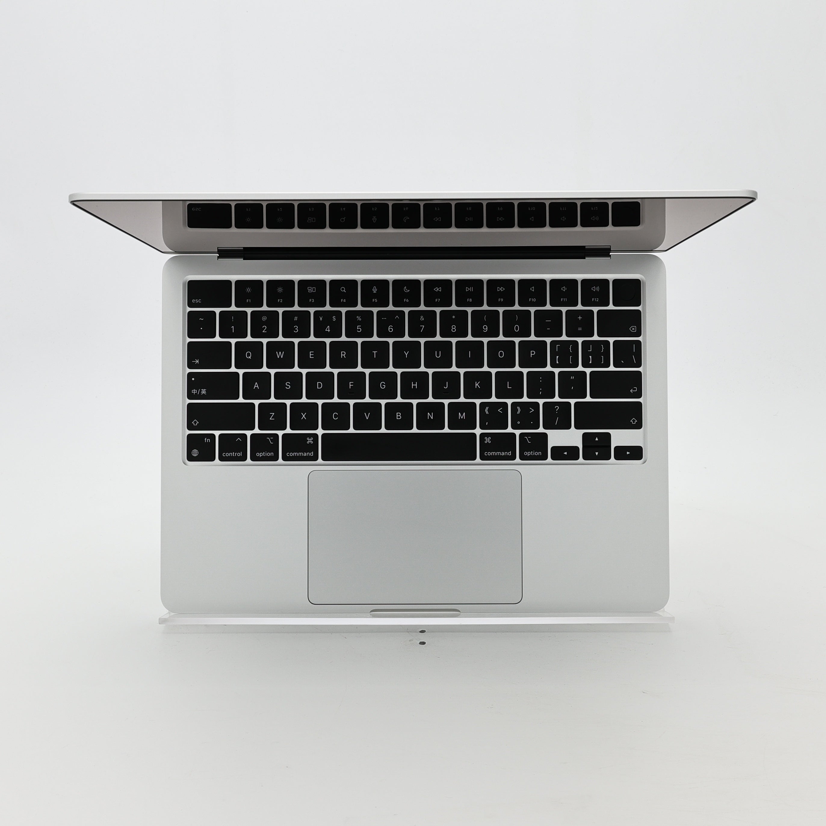 99新 Apple MacBook Air 22年 13寸 M2（8+8核） 16G RAM 256G SSD 銀色