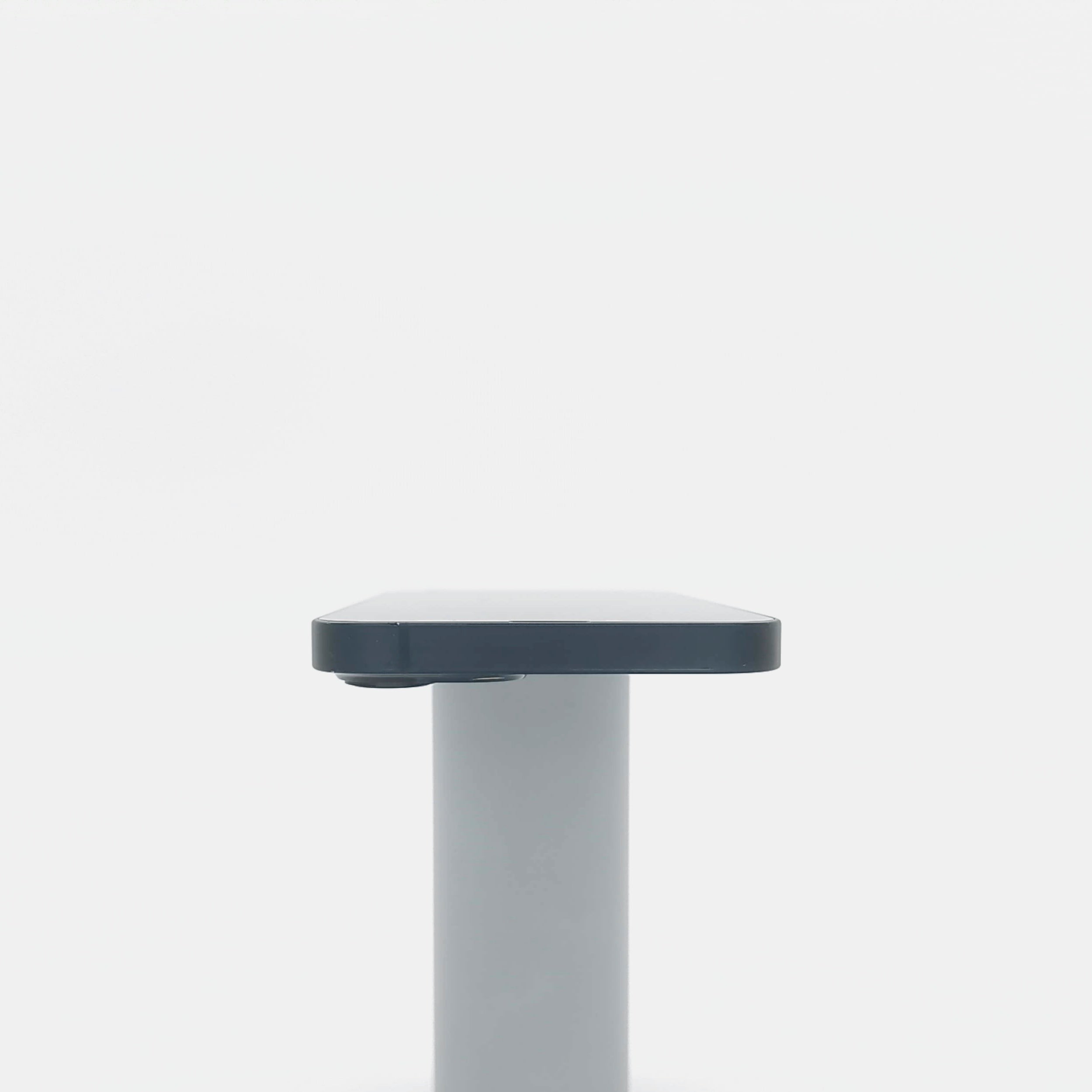 95新 Apple iPhone 13 128G 午夜色 中國大陸版
