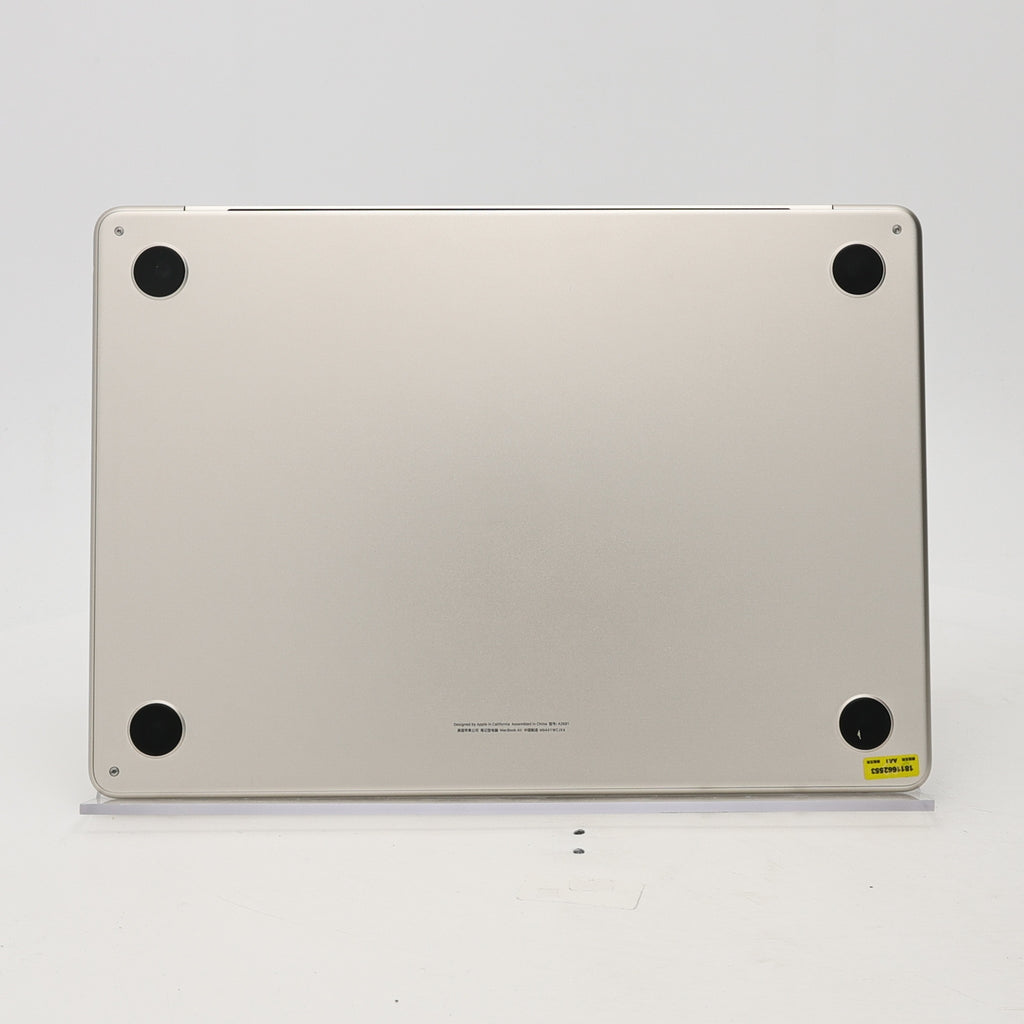 95新 Apple MacBook Air 22年 13寸 M2（8+8核） 16G RAM 256G SSD 星光色