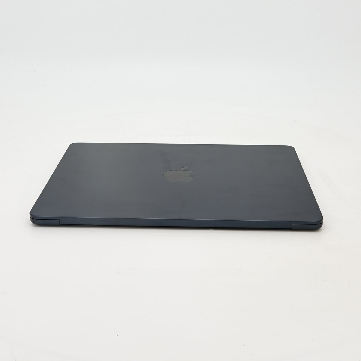 95新 Apple MacBook Air 22年 13寸 M2（8+8核） 16G RAM 256G SSD 午夜色