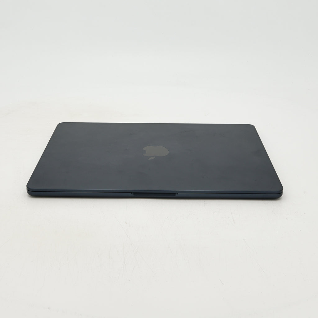 95新 Apple MacBook Air 22年 13寸 M2（8+8核） 16G RAM 256G SSD 午夜色