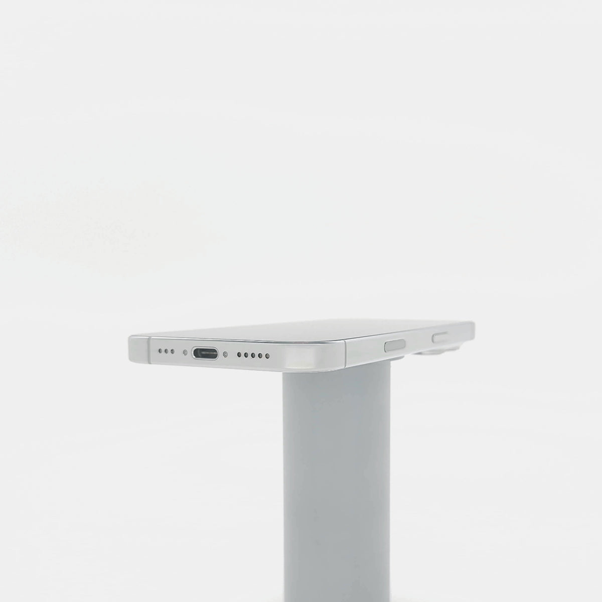 95新 Apple iPhone 16 Pro 128G 白色鈦金屬 中國大陸版