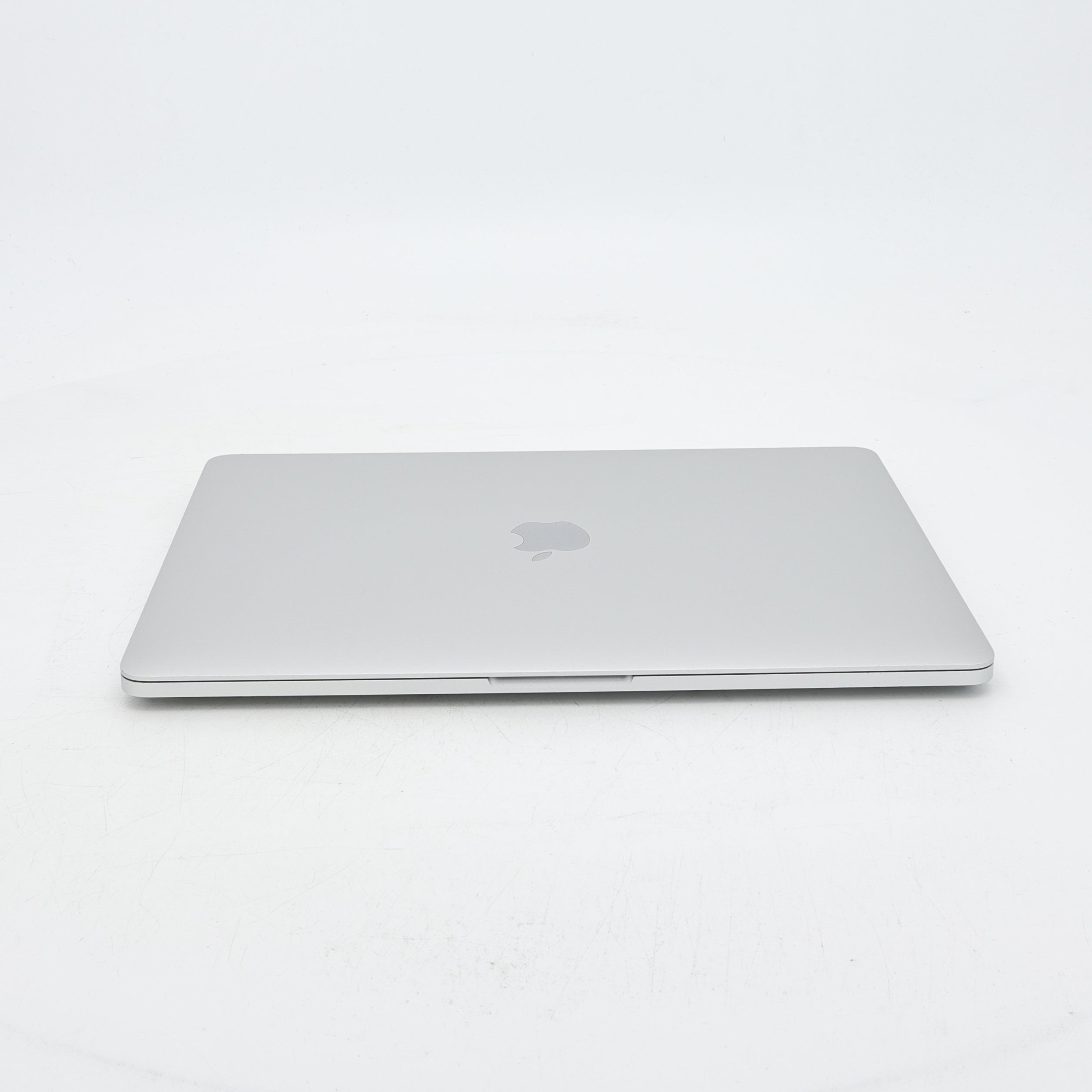95新 Apple MacBook Pro 22年 13寸 M2（8+10核） 8G RAM 512G SSD 銀色
