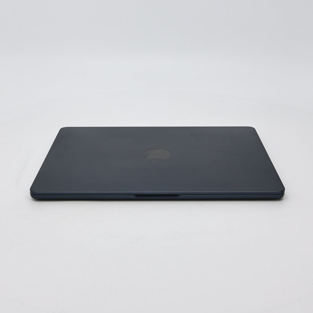 95新 Apple MacBook Air 22年 13寸 M2（8+8核） 8G RAM 256G SSD 午夜色