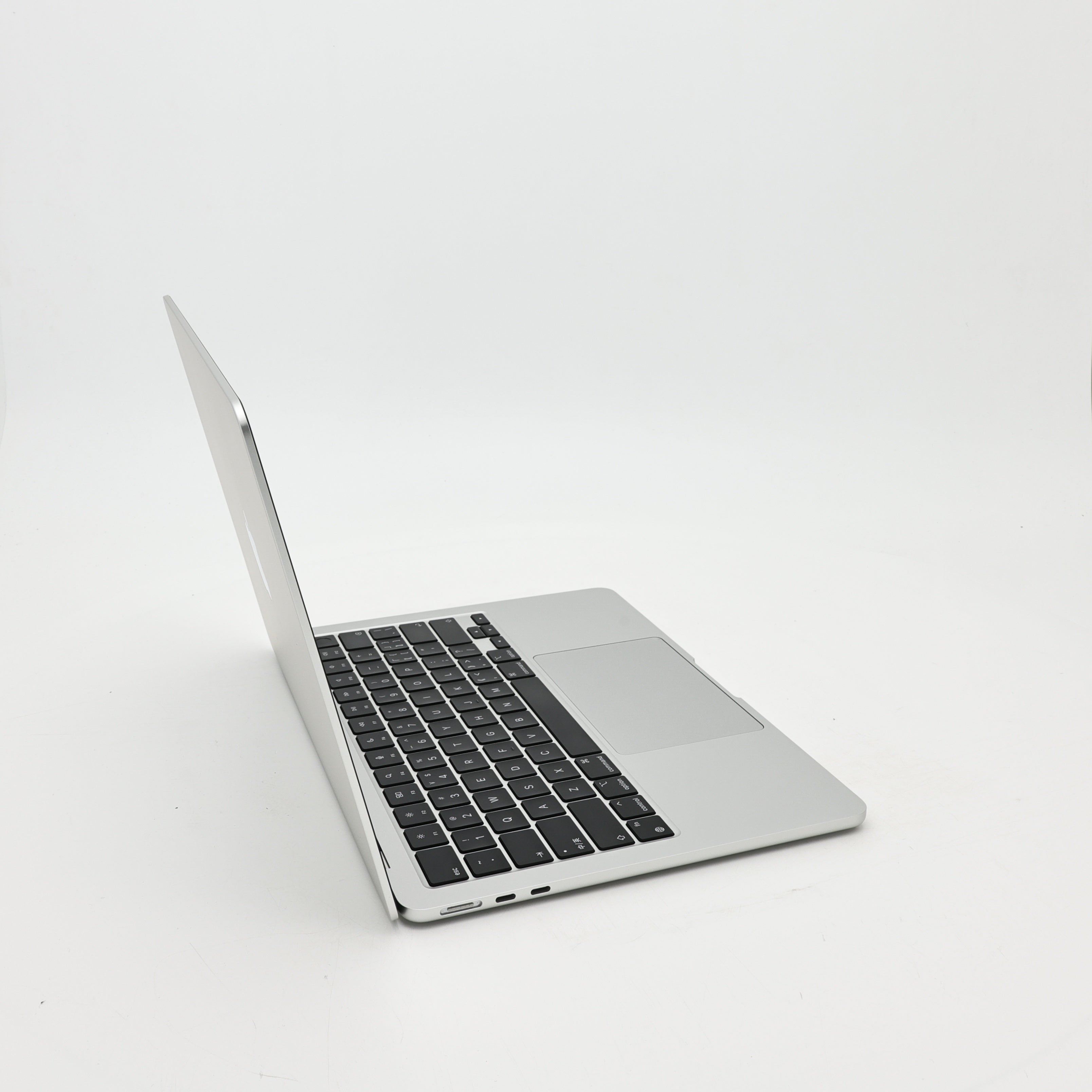 99新 Apple MacBook Air 22年 13寸 M2（8+8核） 8G RAM 256G SSD 銀色