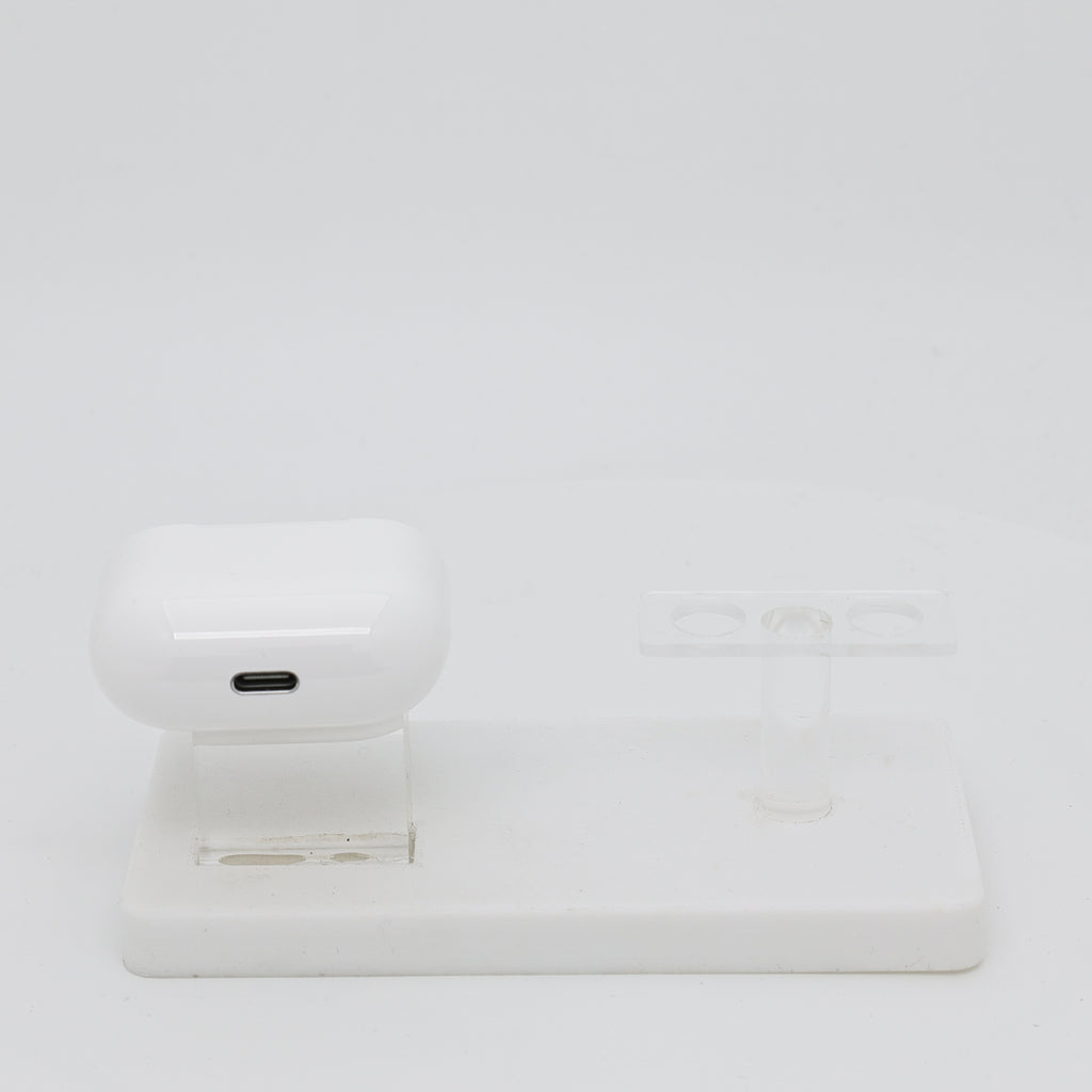 99新 Apple AirPods 4 (不支持主动降噪) 充电仓 白色