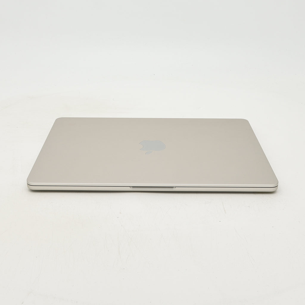 95新 Apple MacBook Air 22年 13寸 M2（8+8核） 8G RAM 256G SSD 星光色