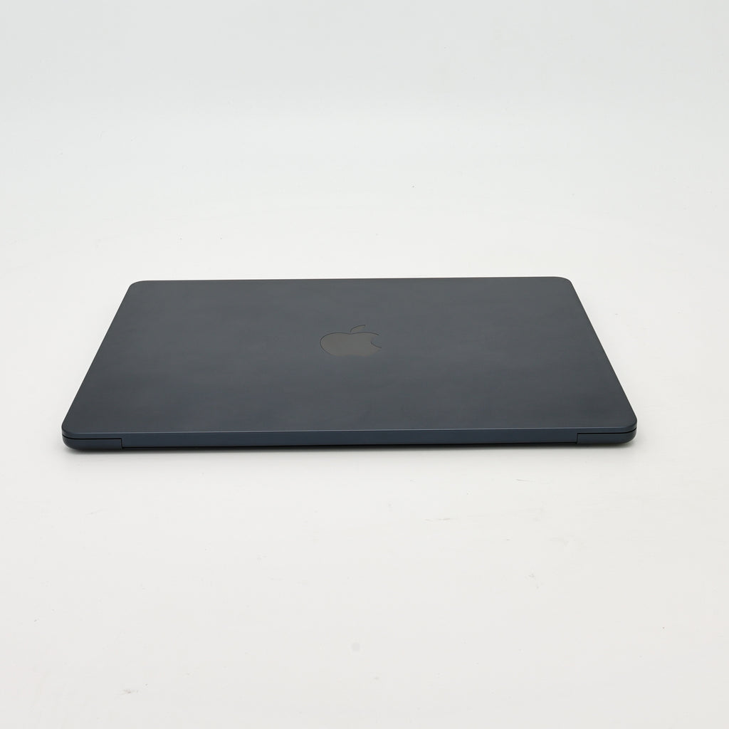 99新 Apple MacBook Air 22年 13寸 M2（8+8核） 8G RAM 256G SSD 午夜色