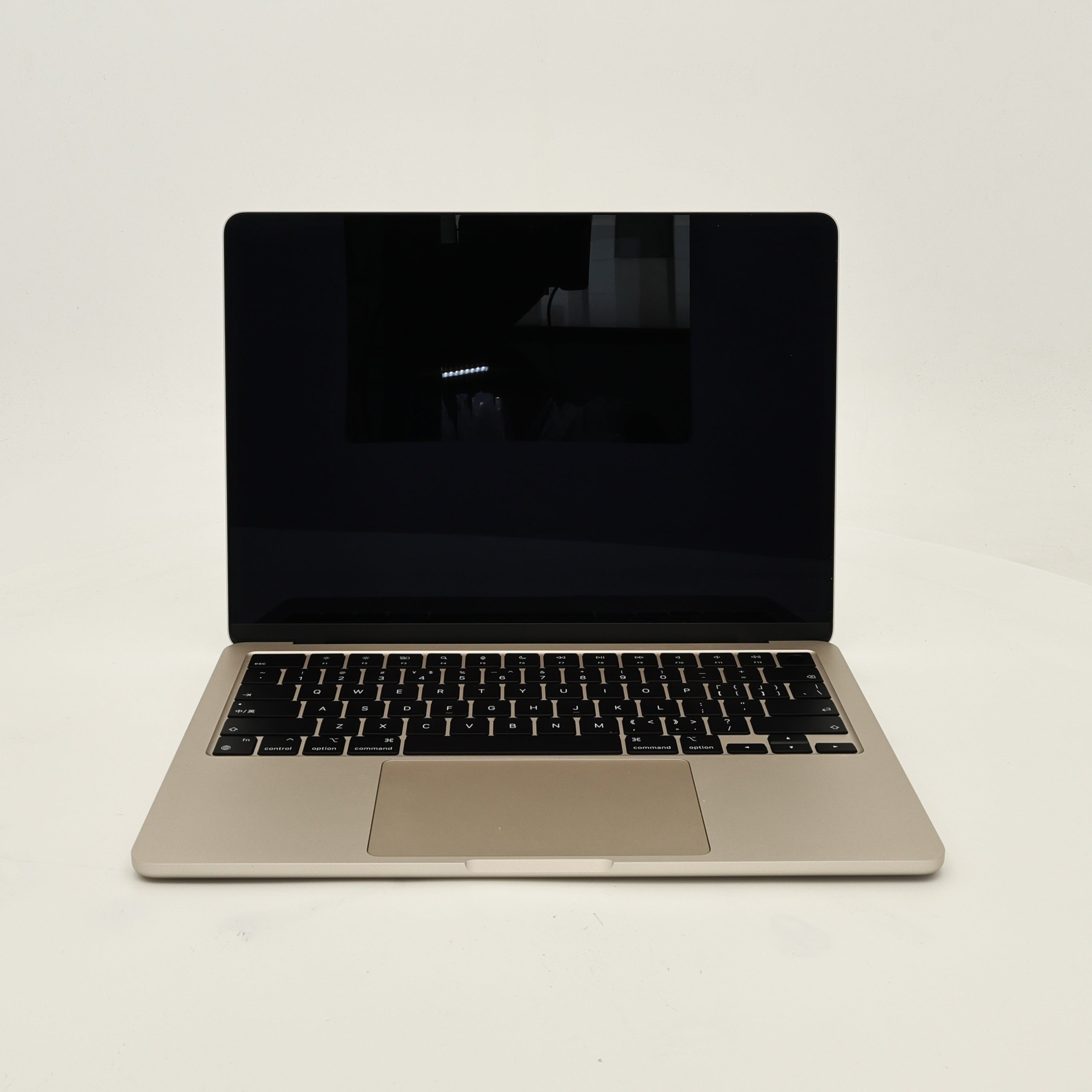 95新 Apple MacBook Air 22年 13寸 M2（8+8核） 16G RAM 256G SSD 星光色