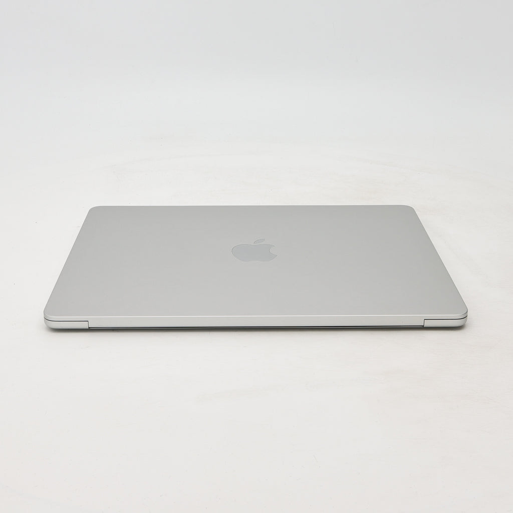 95新 Apple MacBook Air 22年 13寸 M2（8+10核） 8G RAM 512G SSD 銀色
